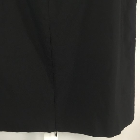 Quick Reflex Skirt with Zippered Back Slit - Picture 6 of 6